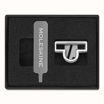 Przypinka MOLESKINE, waga, srebrna